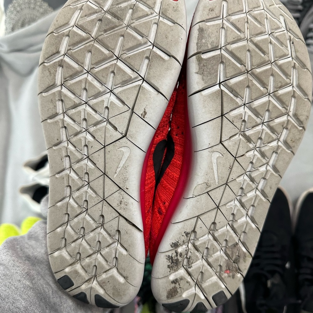 Nike Free Rn Flyknit - Picture 6 of 11